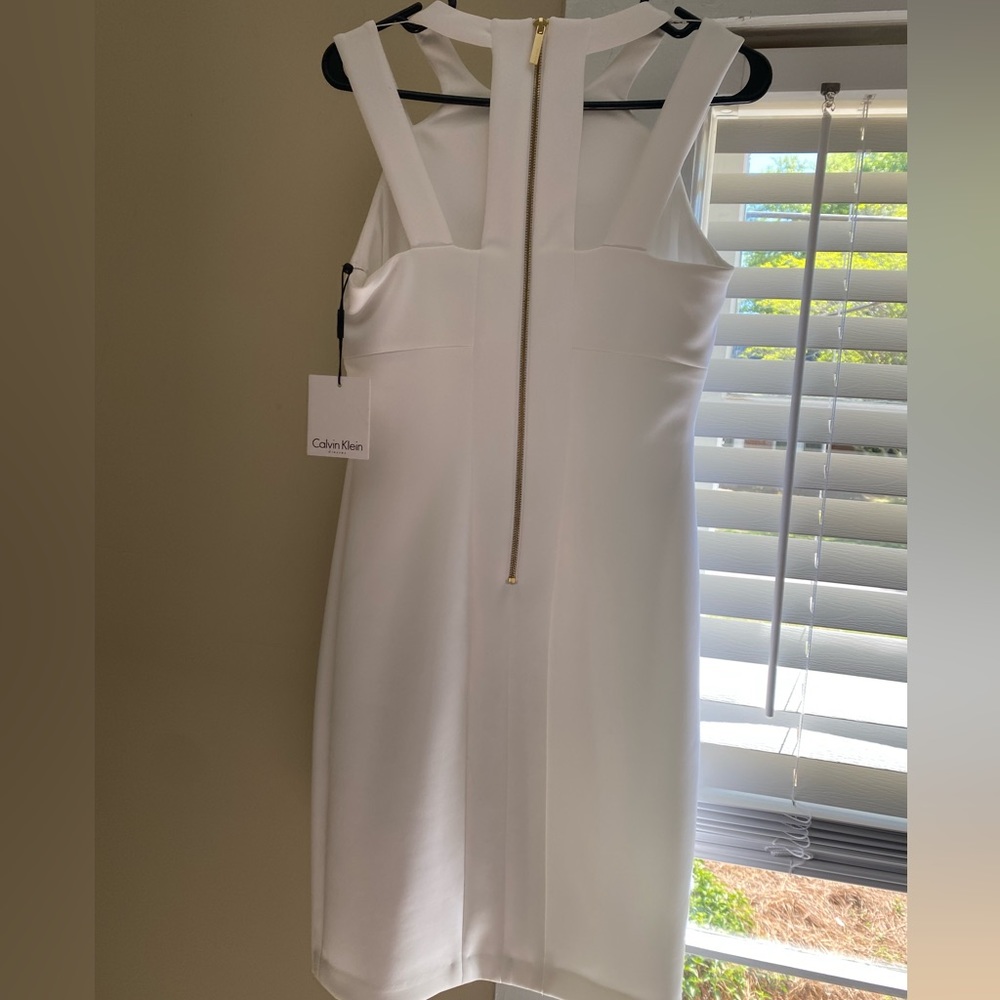 Calvin Klein White Double Strap Cutout Sleeveless Sheath Scuba Dress.